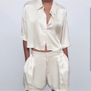 Zara - Shorts/Short Sleeve Top Set (Size M)